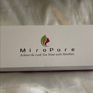 Miropure hair straightener brush